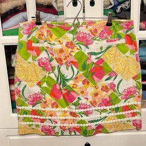 EUC Lilly Pulitzer “Forever Floral Roslyn” skirt
Size 12